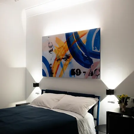 Oltre * Napoli